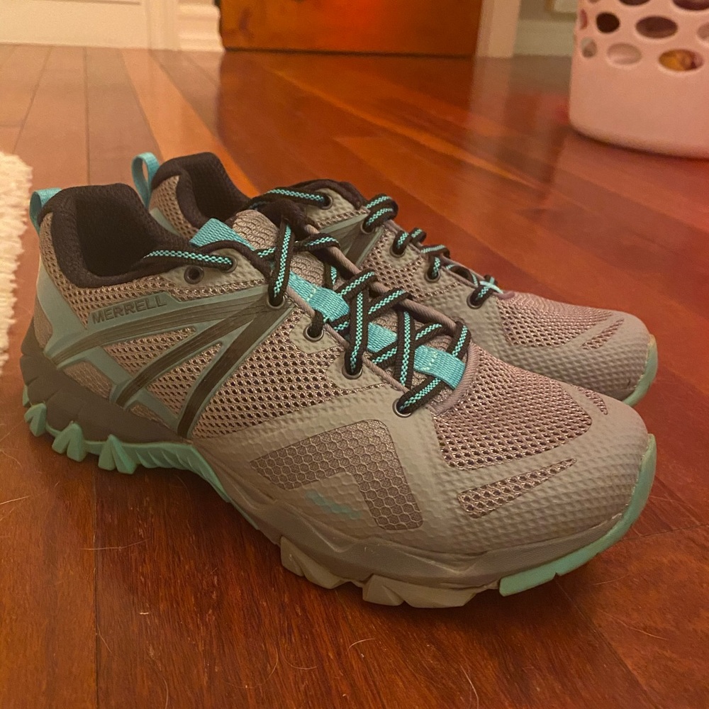 Hiking shoes